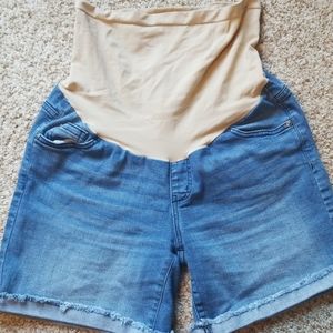 Maternity shorts